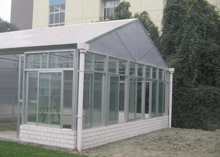 Scientific Research Greenhouse（outside）